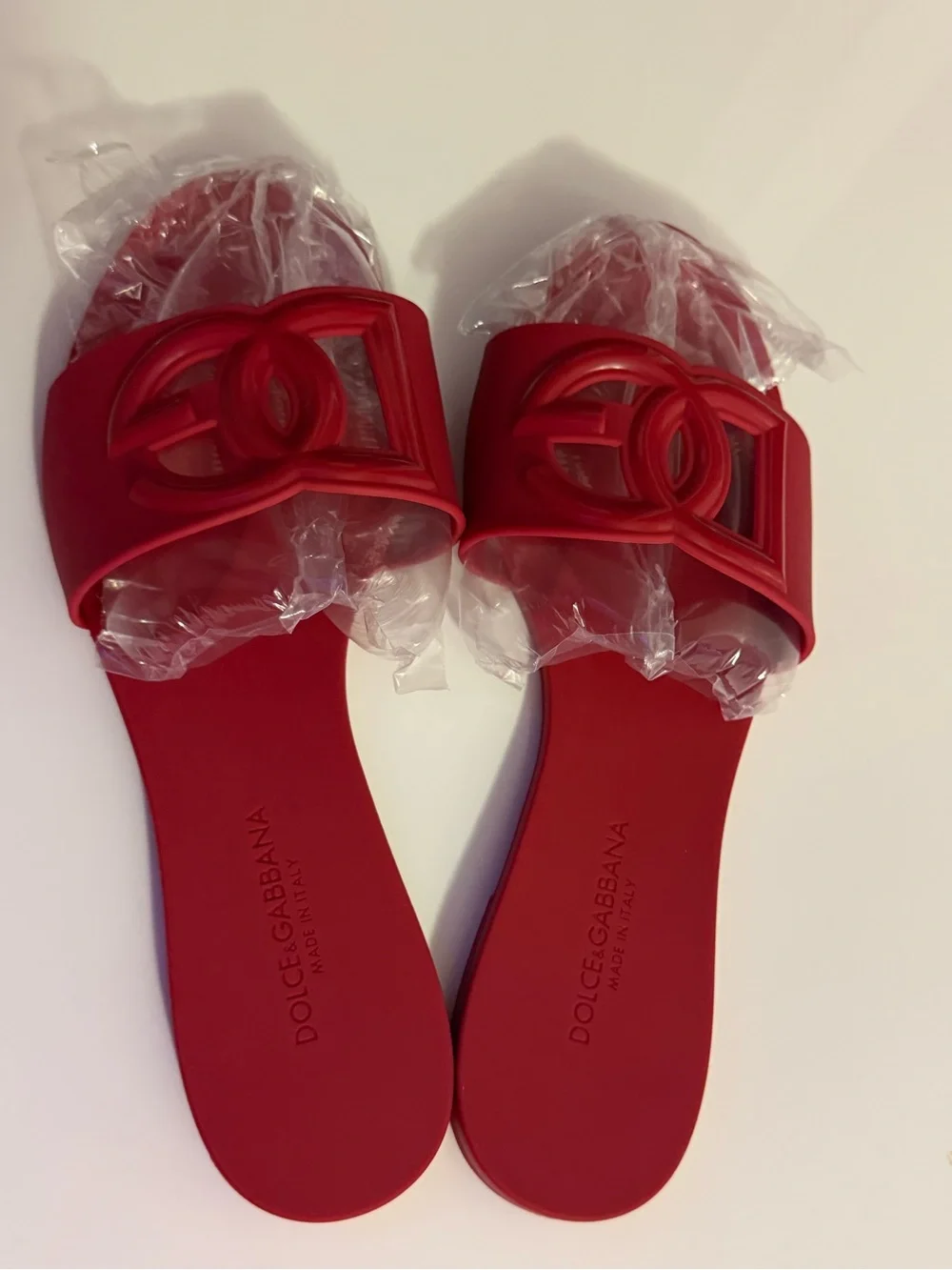 Dolce & Gabbana Red Rubber Logo Slide Sandals